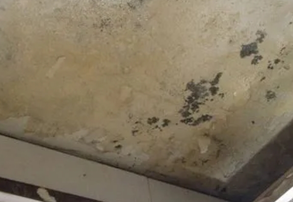 南阳阳台漏水维修公司分享下南阳卫生间渗水维修需要注意哪些问题。